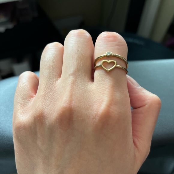 Delicate Gold Heart and Solitaire Stackable Rings - Picture 4 of 5